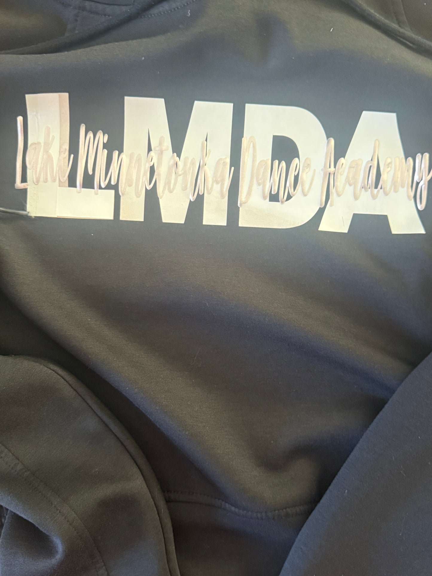 LMDA in pearl white with rose gold curisve